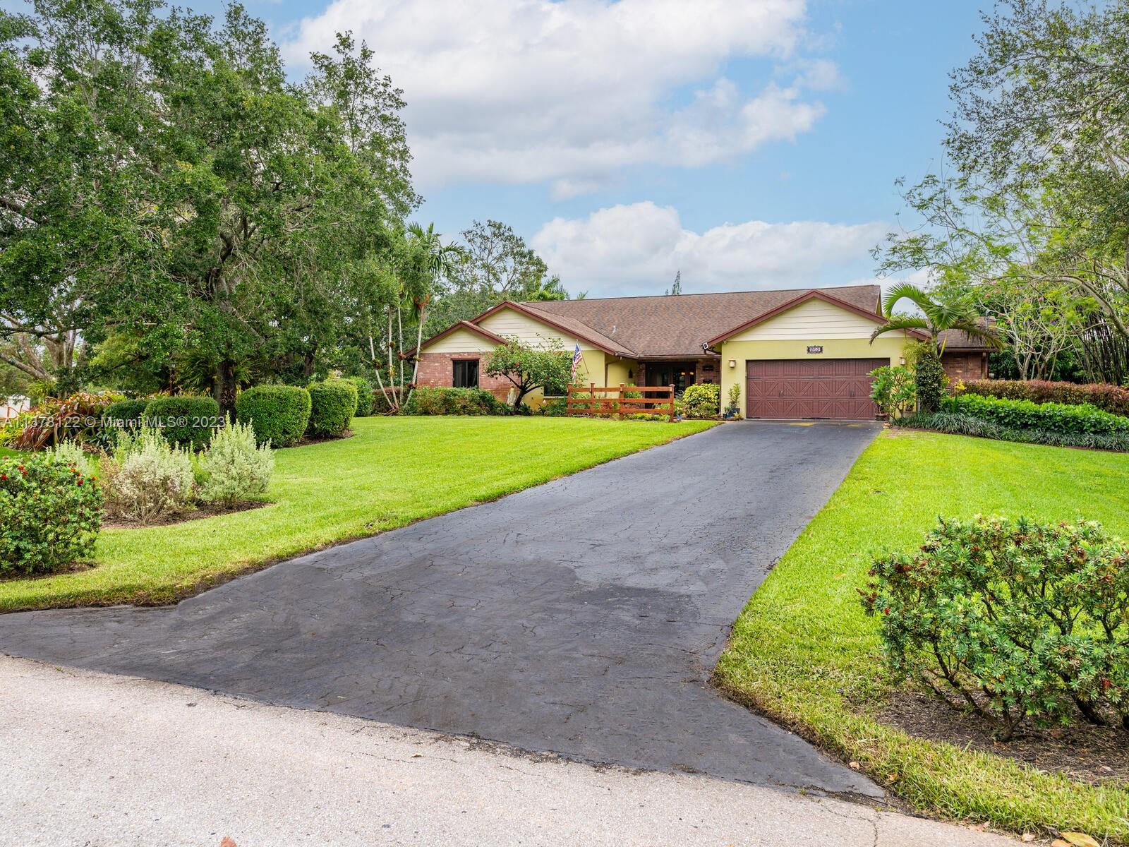 4050 SW 102nd Ave