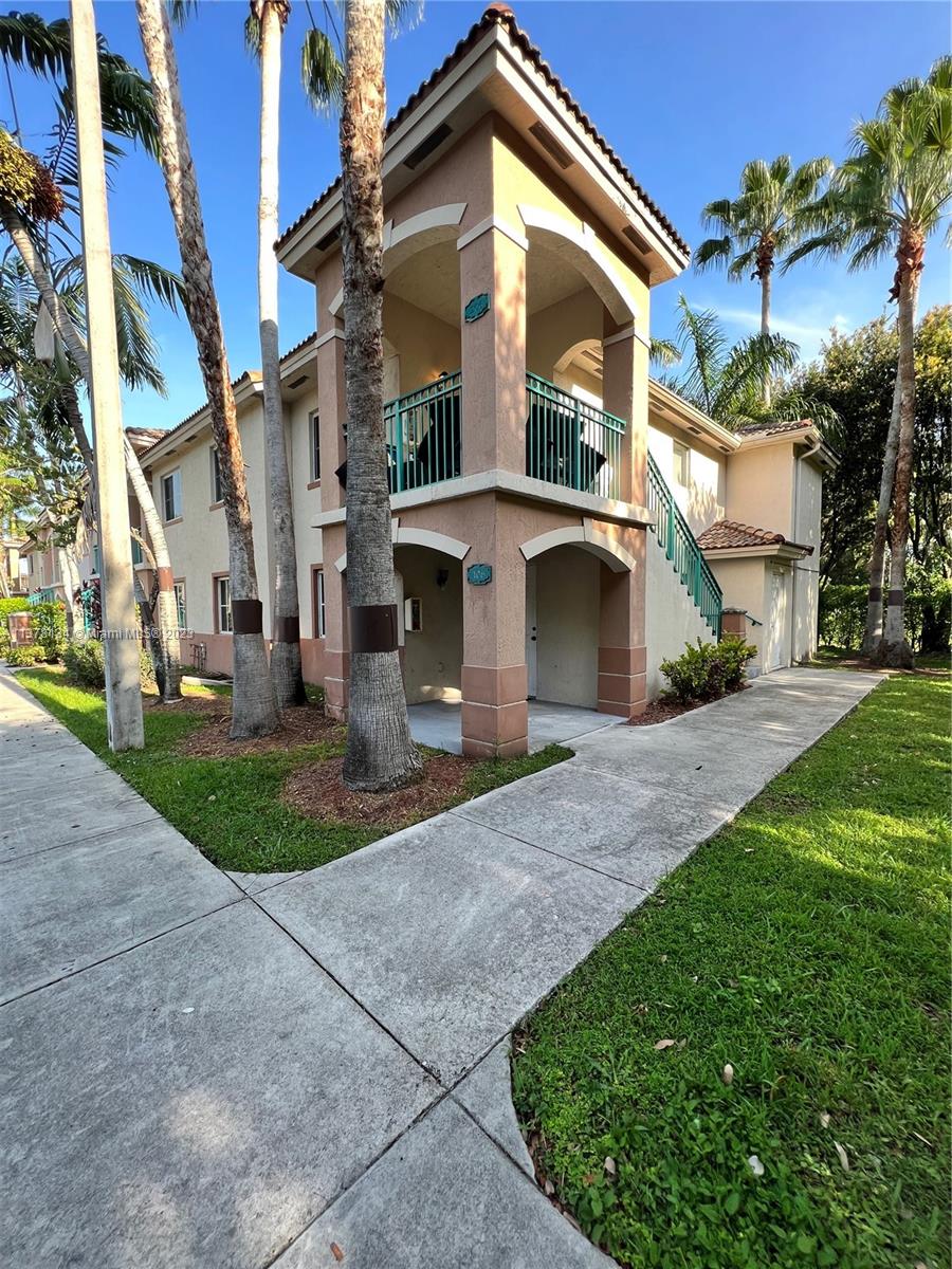 1301 SE 28th Ln Unit: 106-42