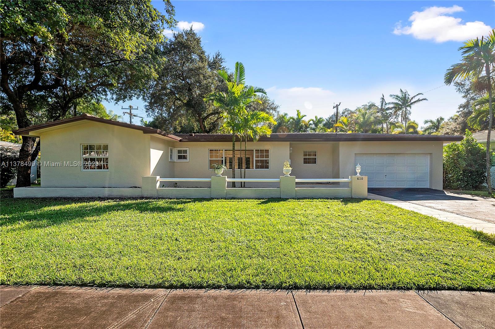 410 Castania Ave