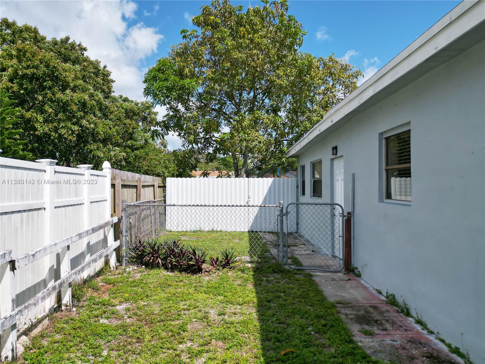 6541 Miramar Pkwy