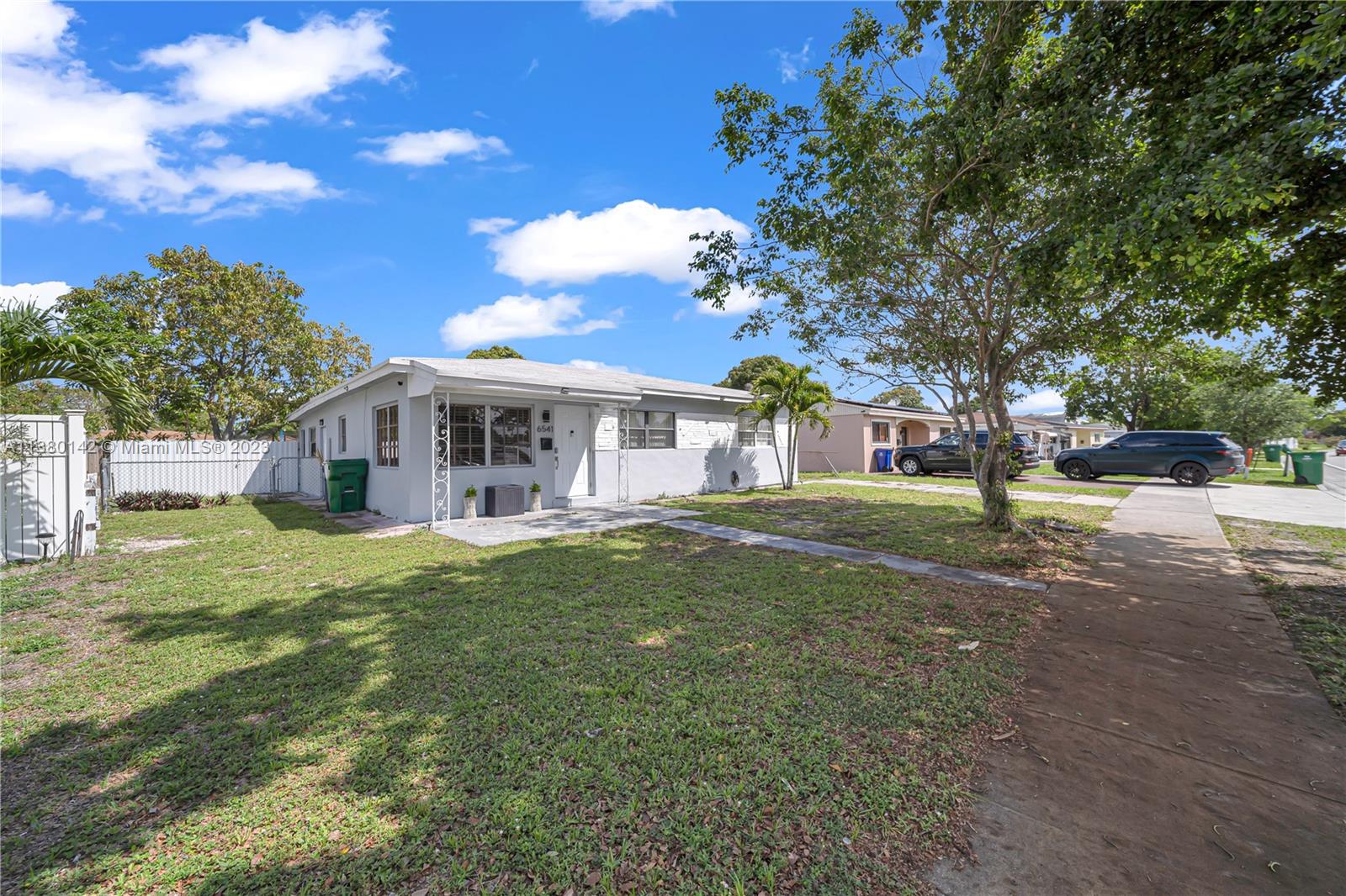 6541 Miramar Pkwy
