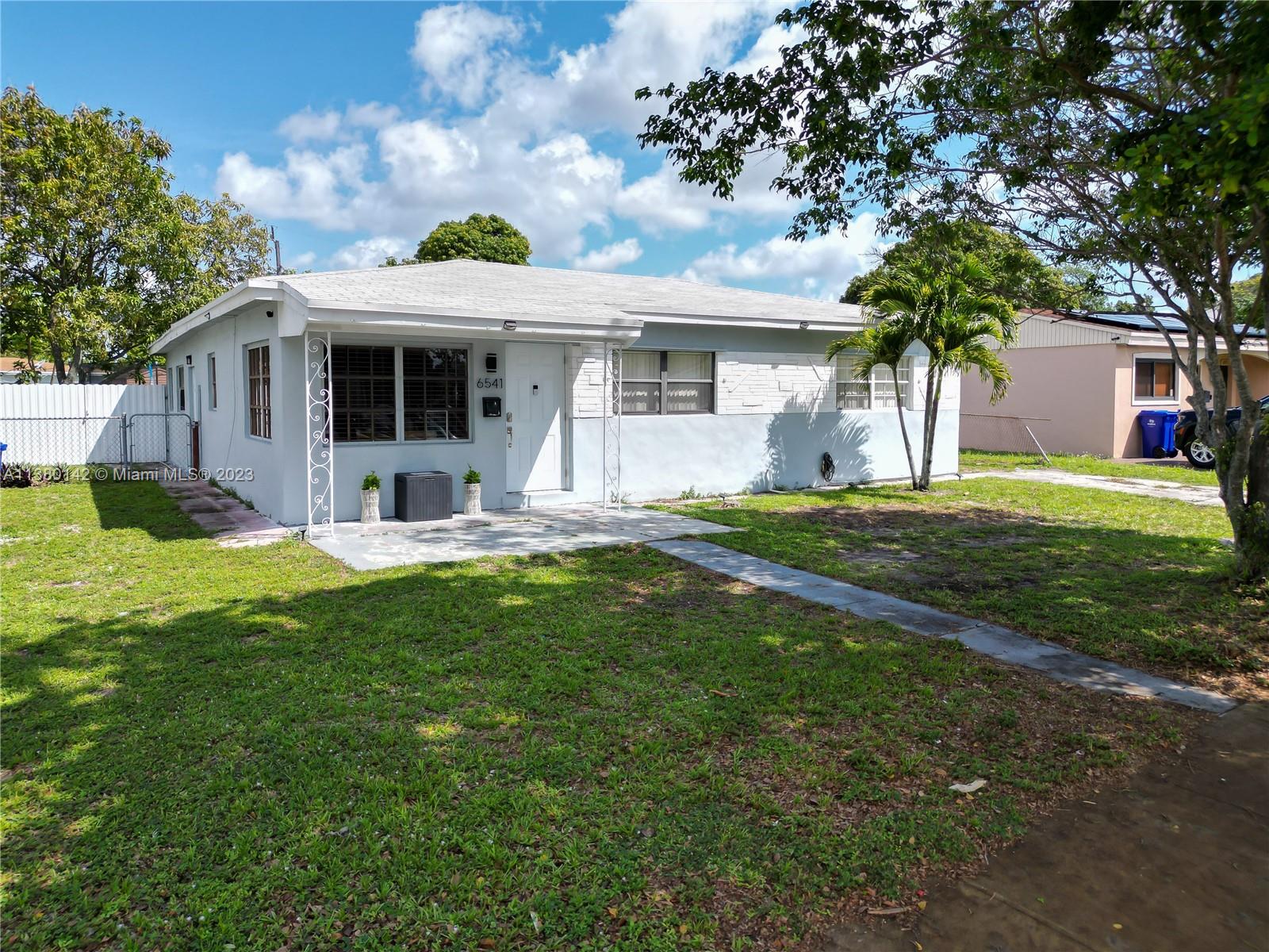 6541 Miramar Pkwy