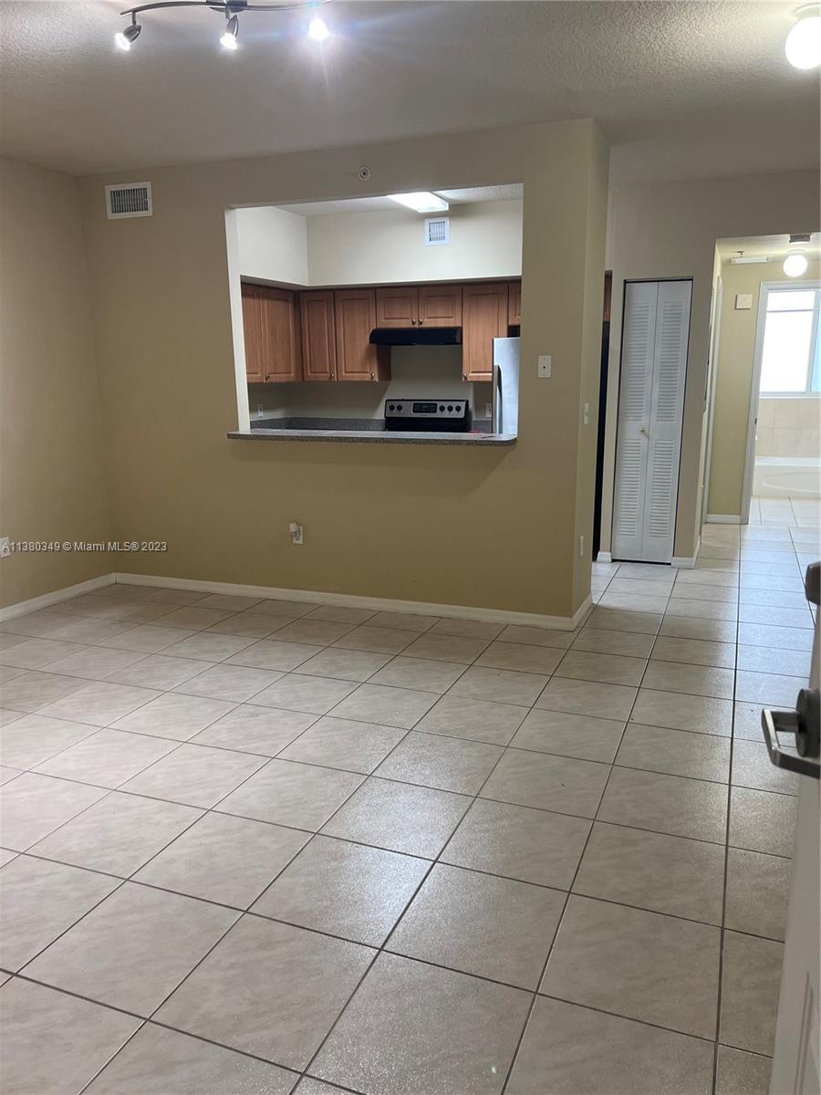115 SW 42nd Ave Unit: 506
