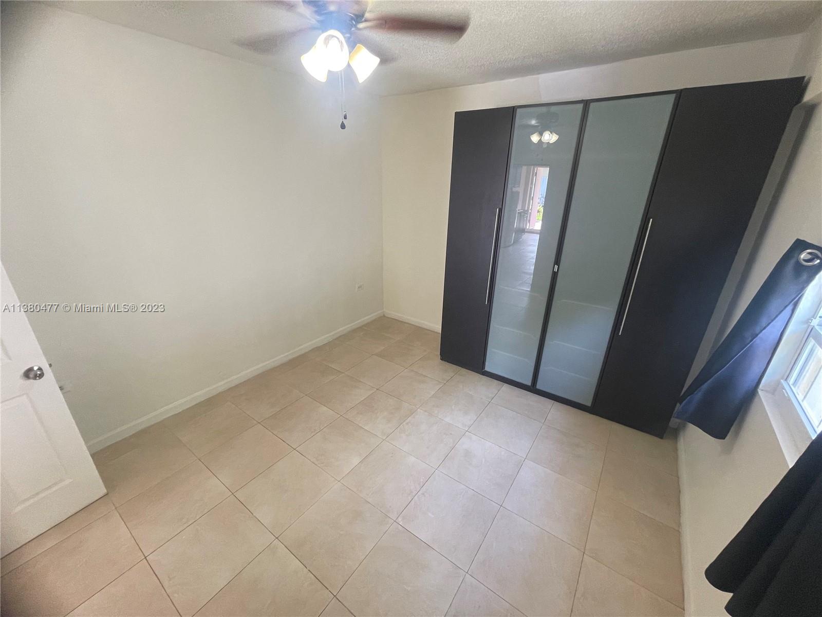 12520 W Randall Park Dr Unit: 4