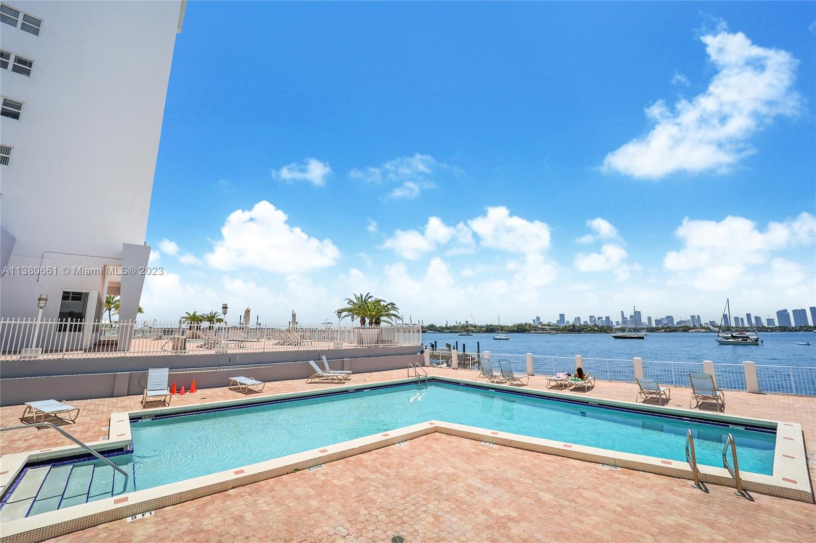 1250 West Ave # O Unit: 10-O