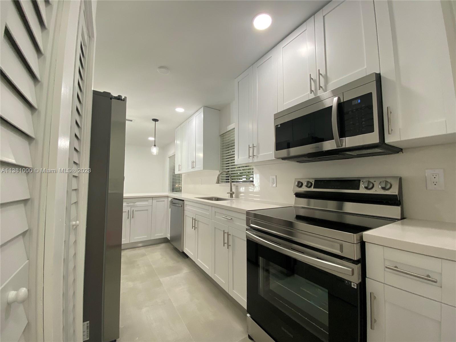 3626 SW 16th St Unit: 3626
