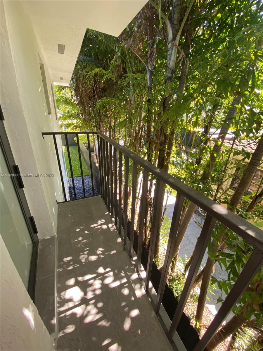3626 SW 16th St Unit: 3626