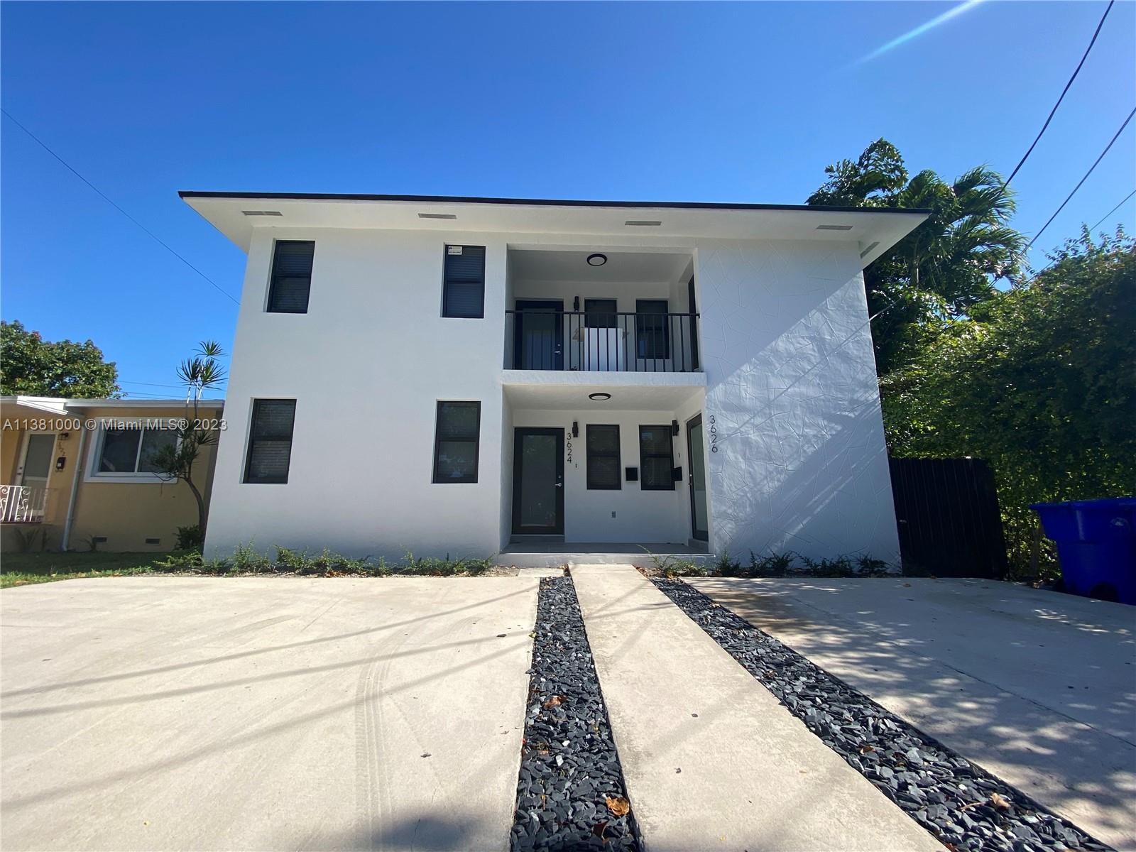 3626 SW 16th St Unit: 3626