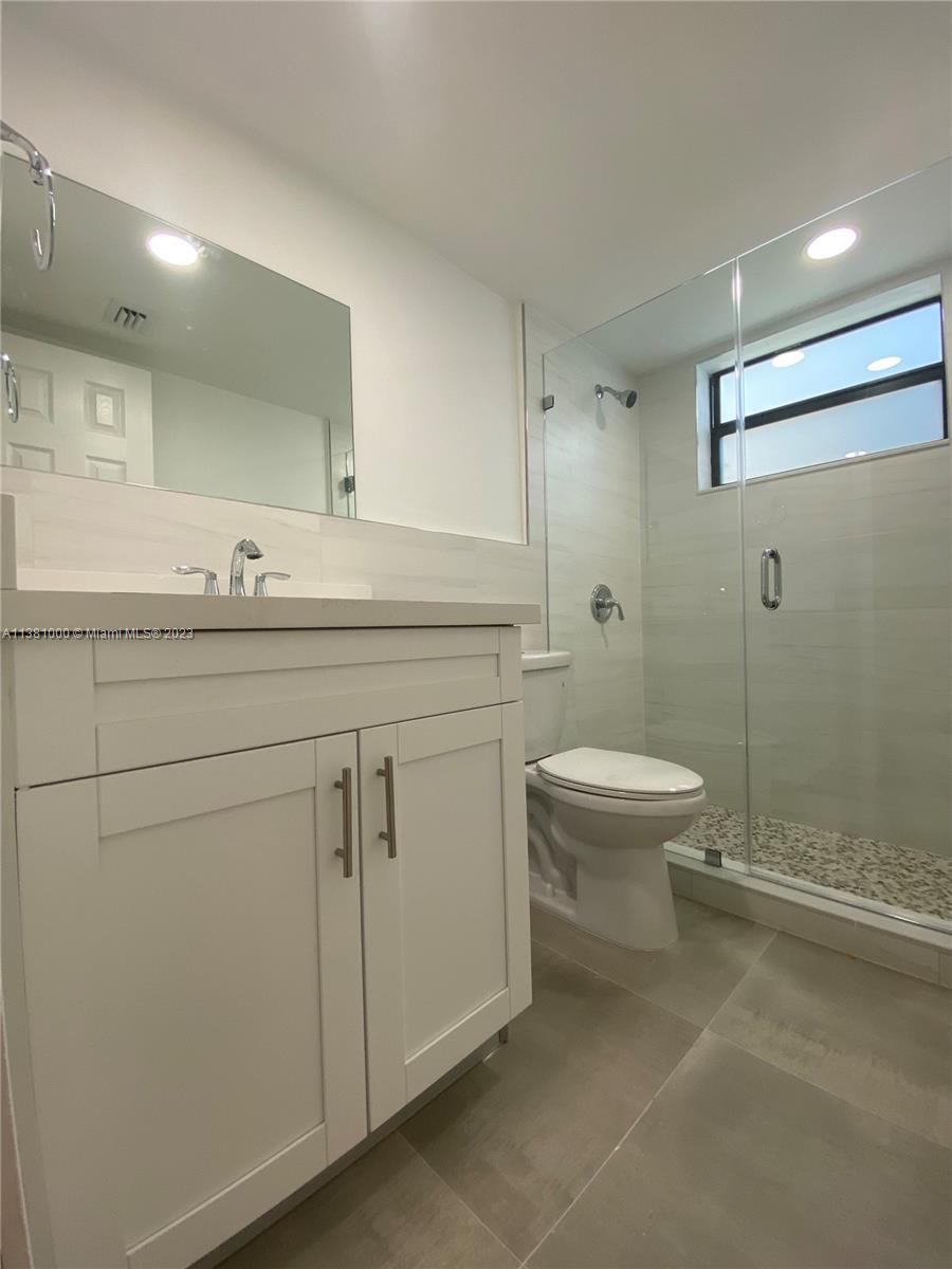3626 SW 16th St Unit: 3626
