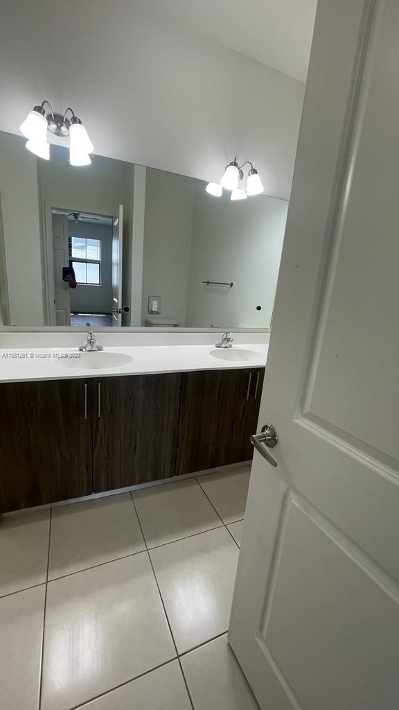 15650 SW 136th St Unit: 209