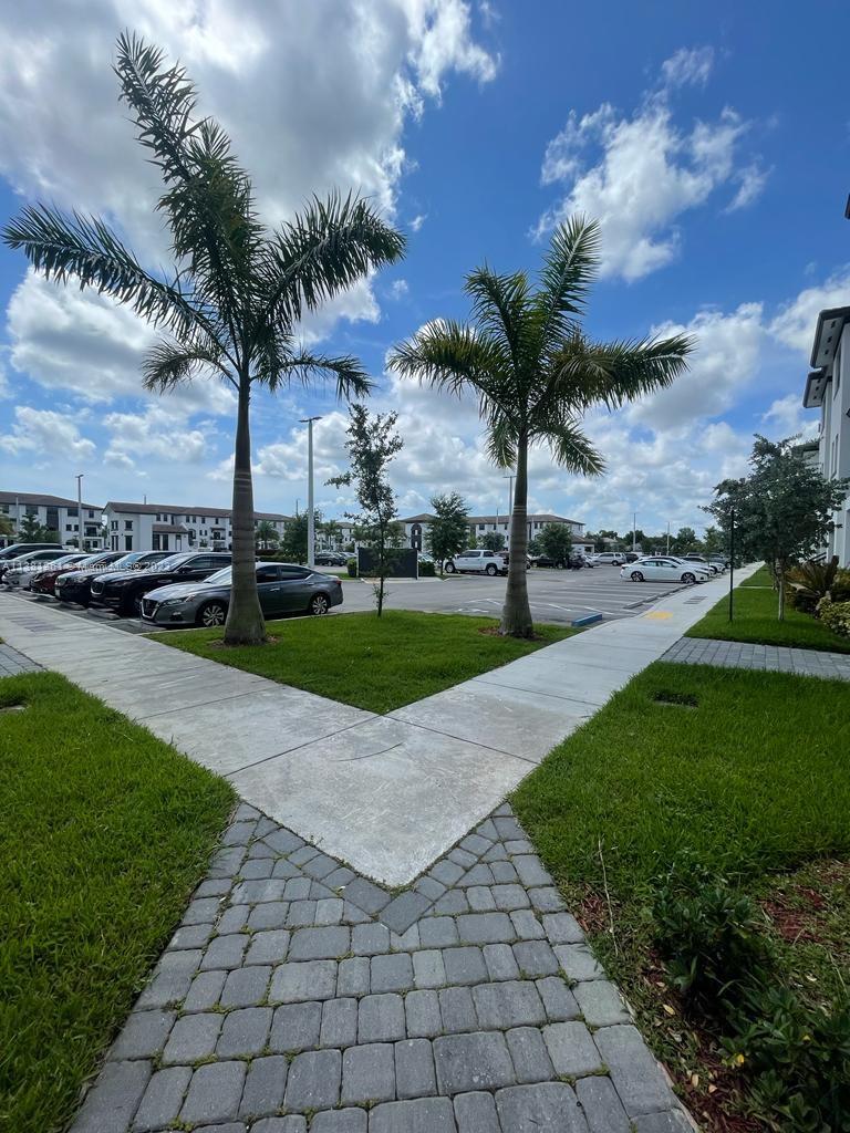 15650 SW 136th St Unit: 209