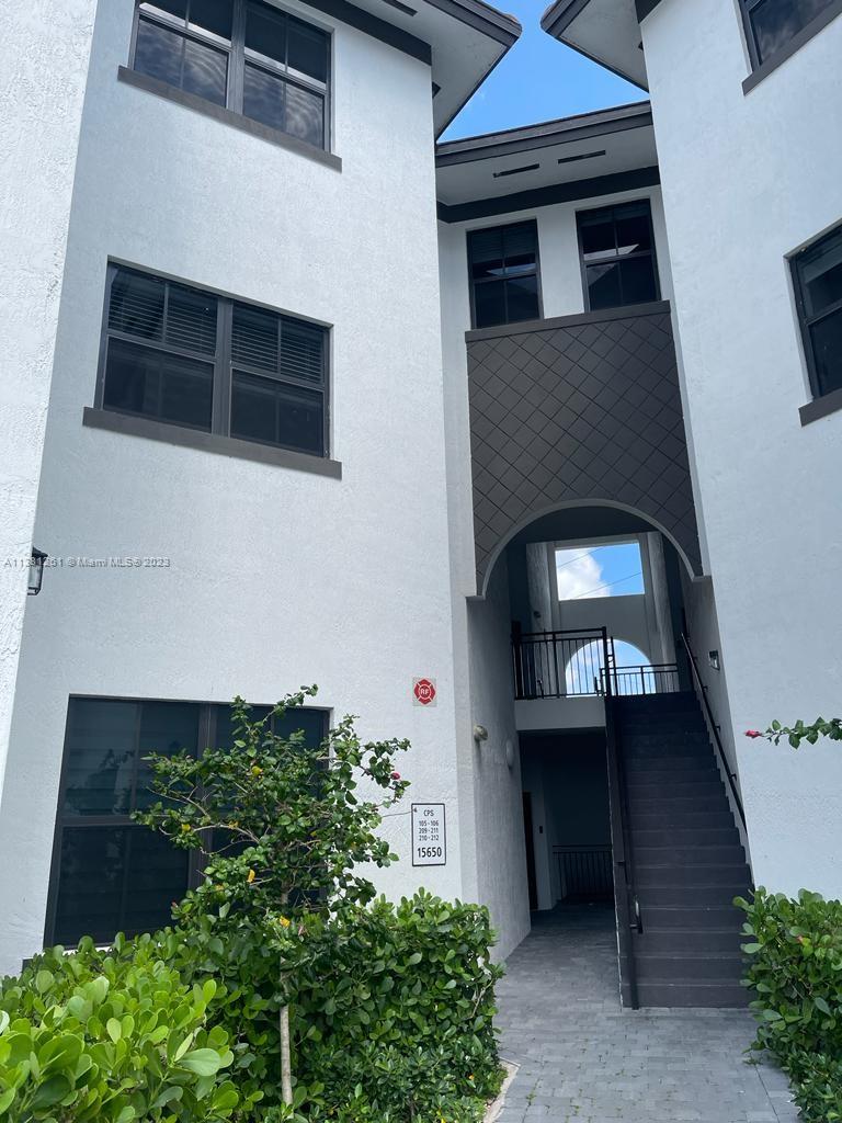 15650 SW 136th St Unit: 209