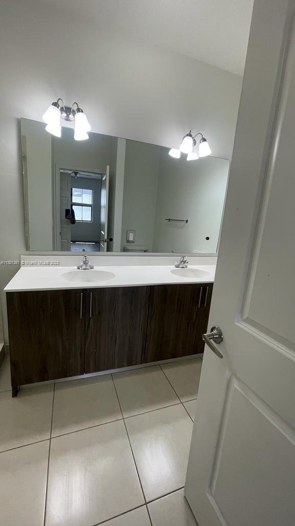 15650 SW 136th St Unit: 209