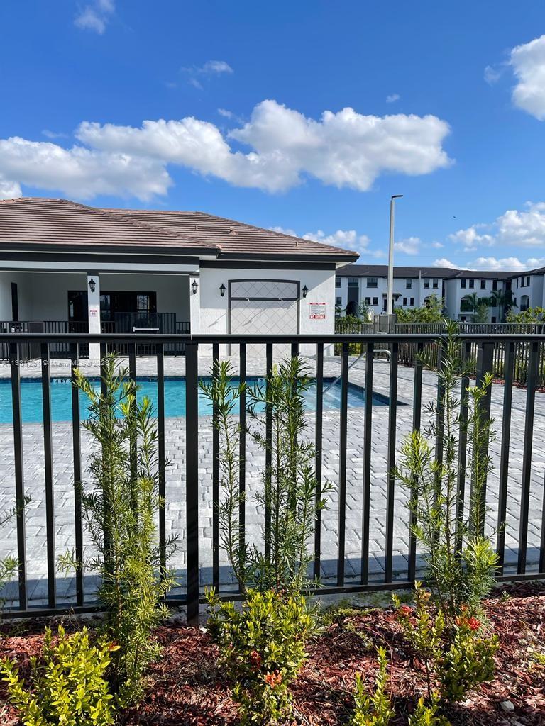 15650 SW 136th St Unit: 209