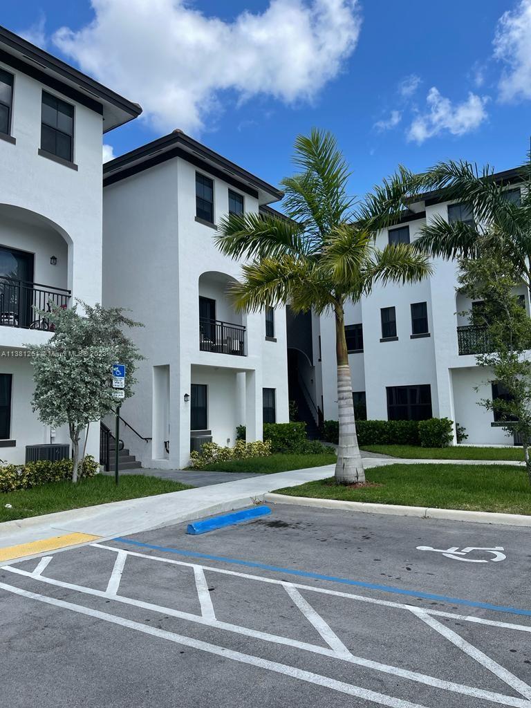 15650 SW 136th St Unit: 209