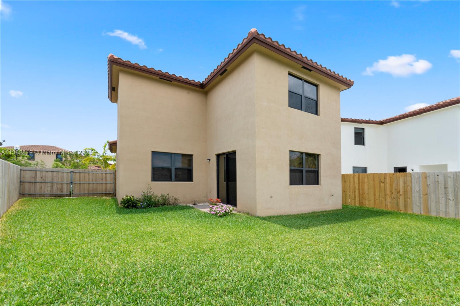 2401 NE 2nd Dr