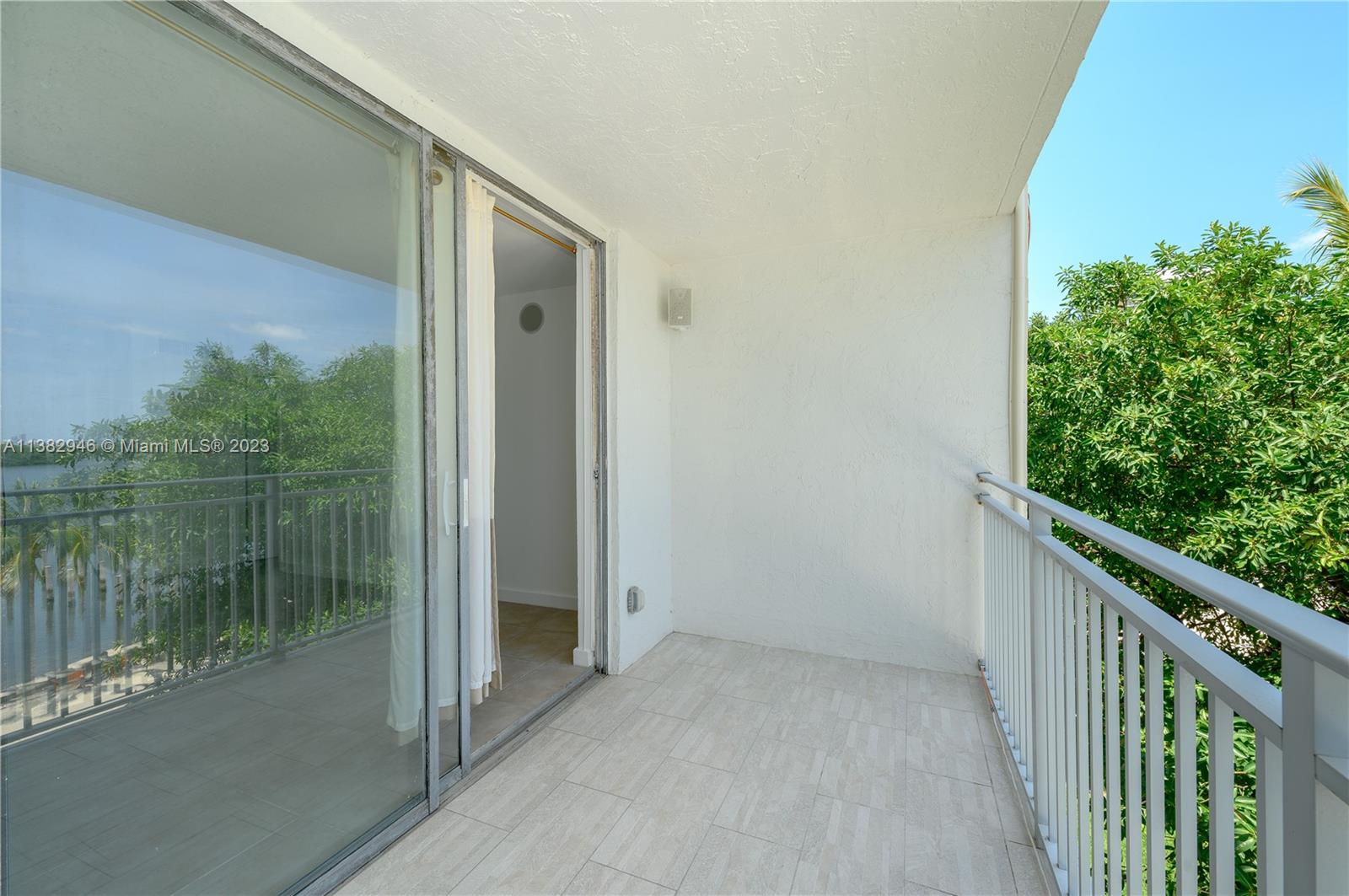 750 NE 64th St Unit: B404