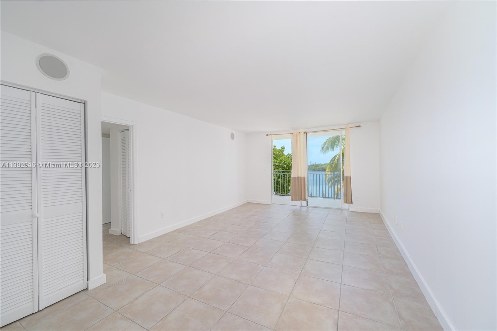 750 NE 64th St Unit: B404