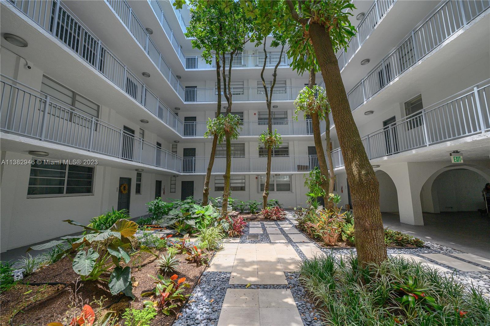 750 NE 64th St Unit: B404