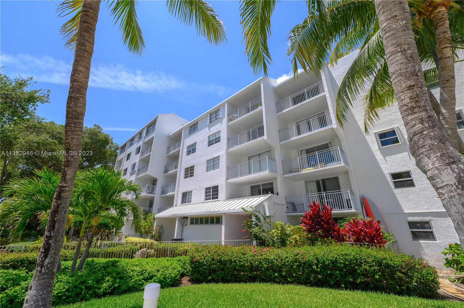 750 NE 64th St Unit: B404