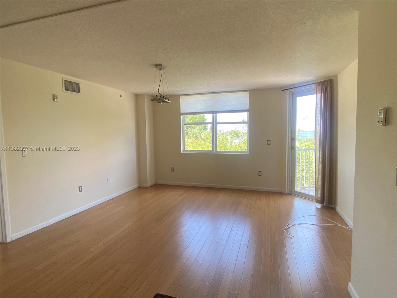 1555 N Treasure Dr Unit: 304