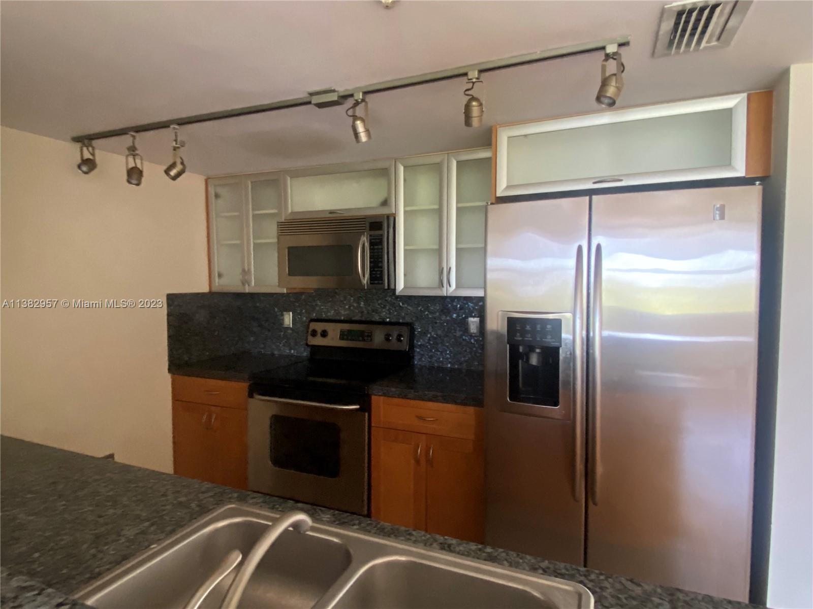 1555 N Treasure Dr Unit: 304