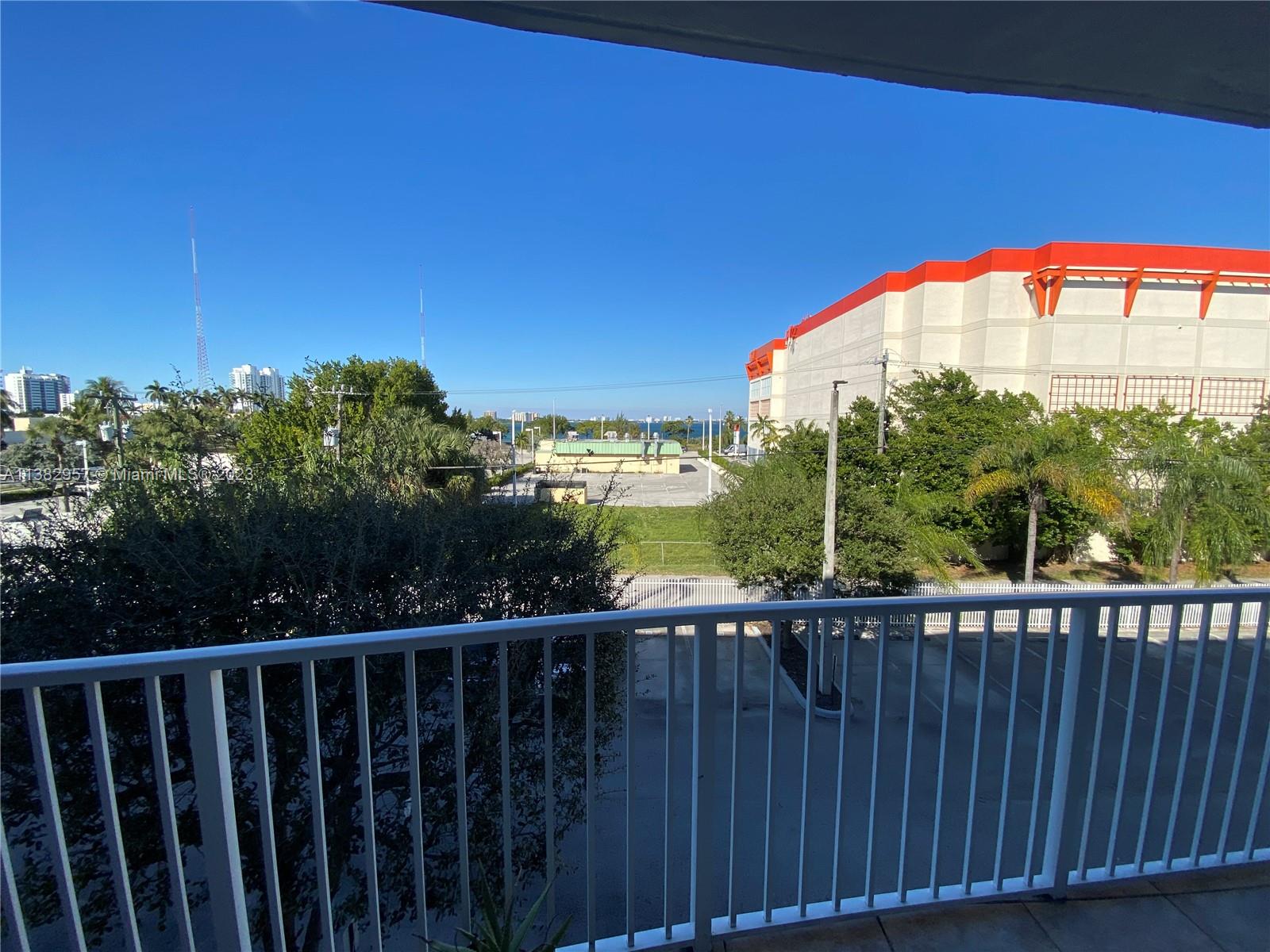 1555 N Treasure Dr Unit: 304