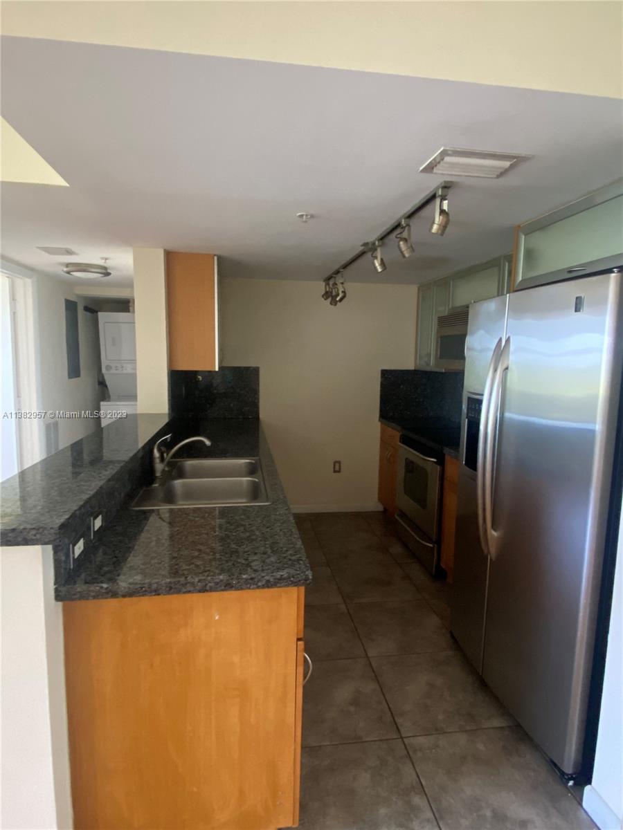 1555 N Treasure Dr Unit: 304