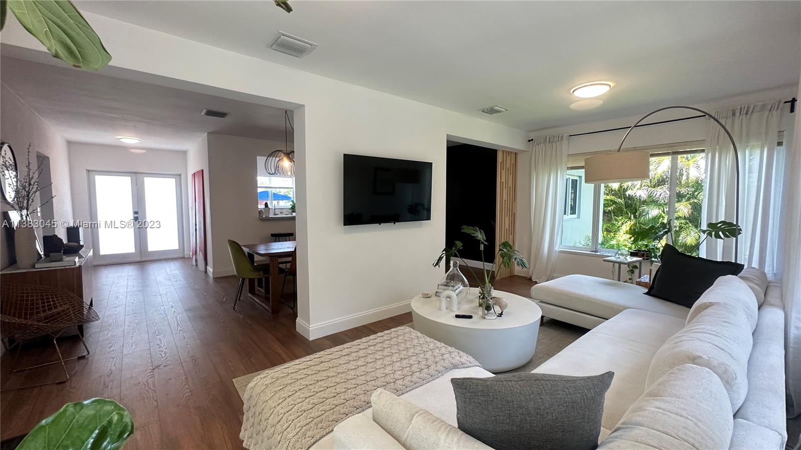 1415 NE 200th Ter Unit: .