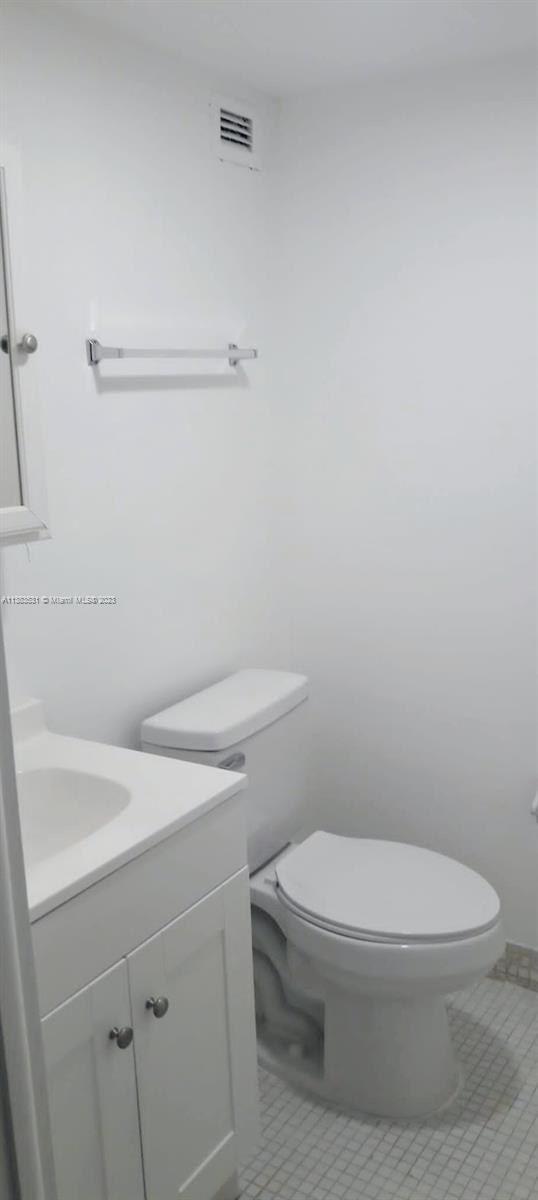 16850 S Glades Dr Unit: 6J