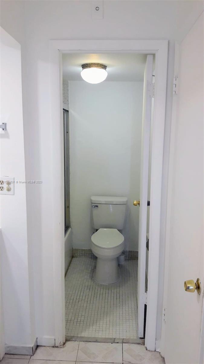 16850 S Glades Dr Unit: 6J