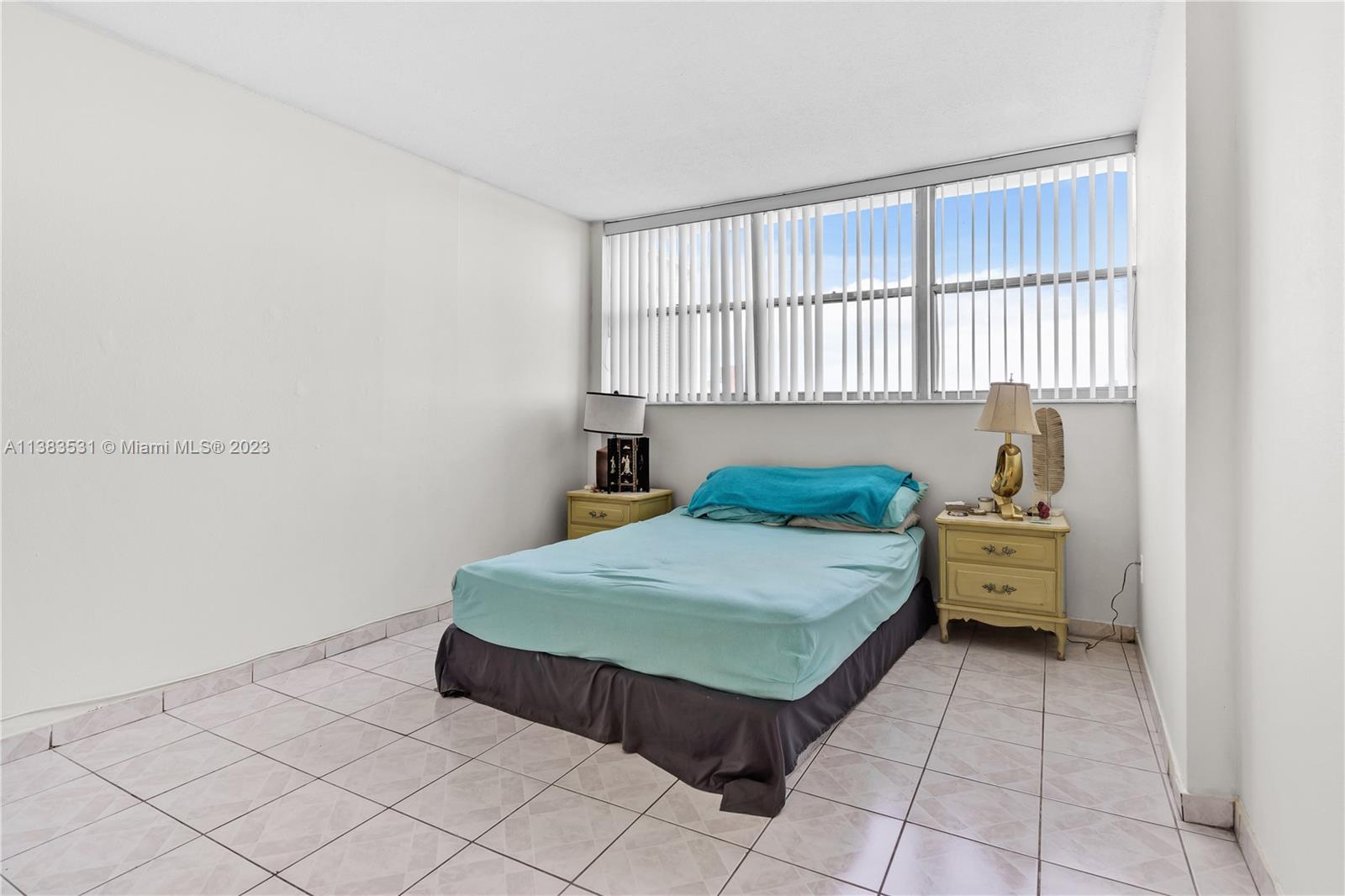 16850 S Glades Dr Unit: 6J