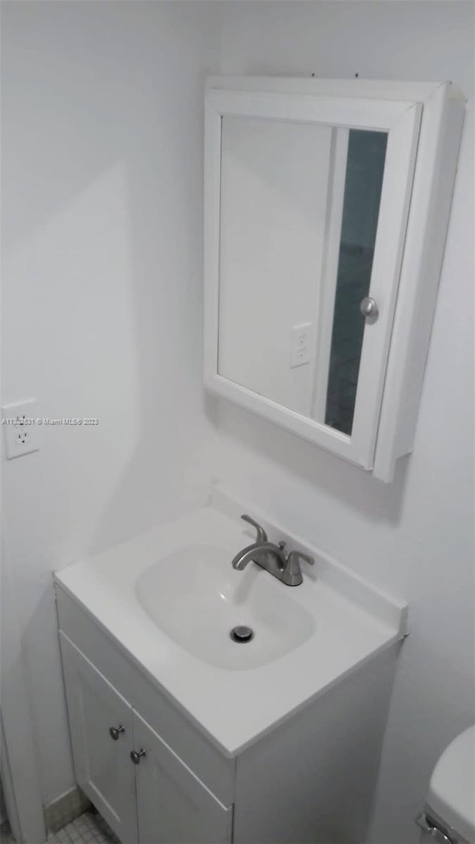 16850 S Glades Dr Unit: 6J