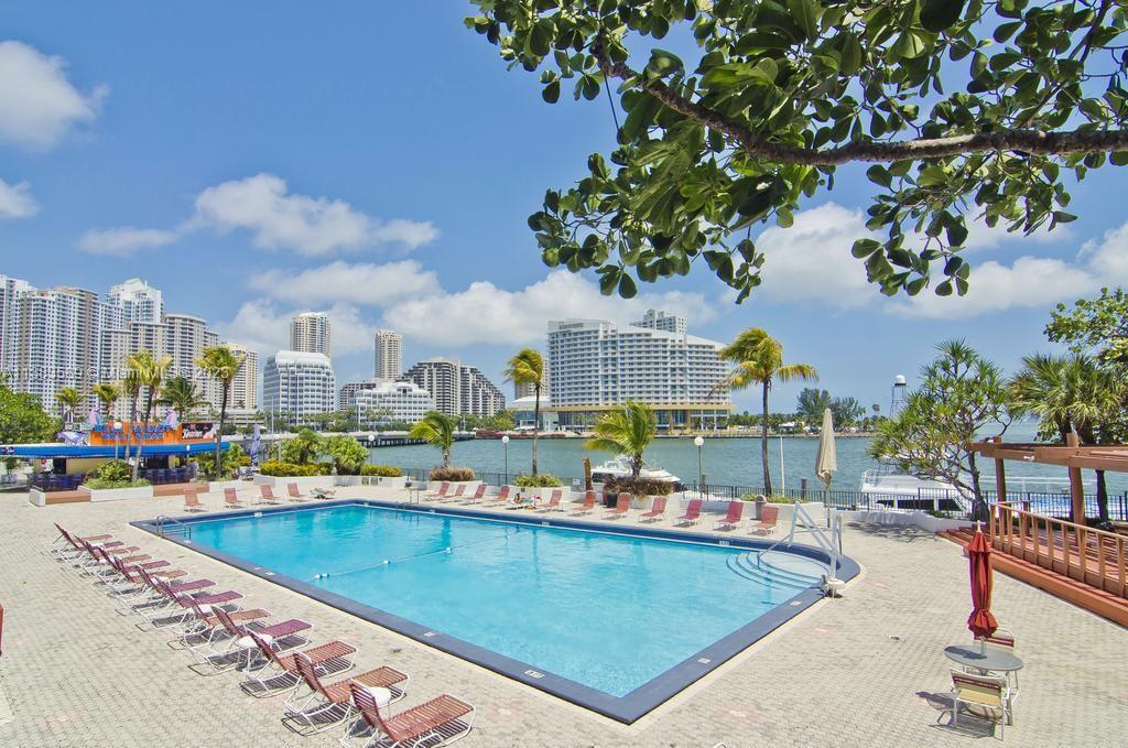 801 Brickell Bay Dr Unit: 965