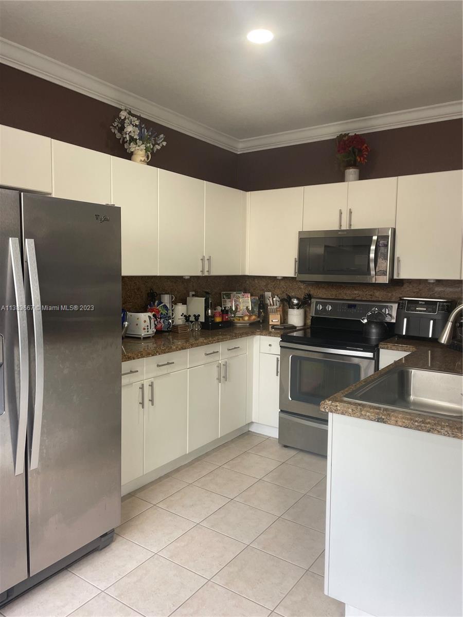 12501 SW 124th Ter Unit: 12501