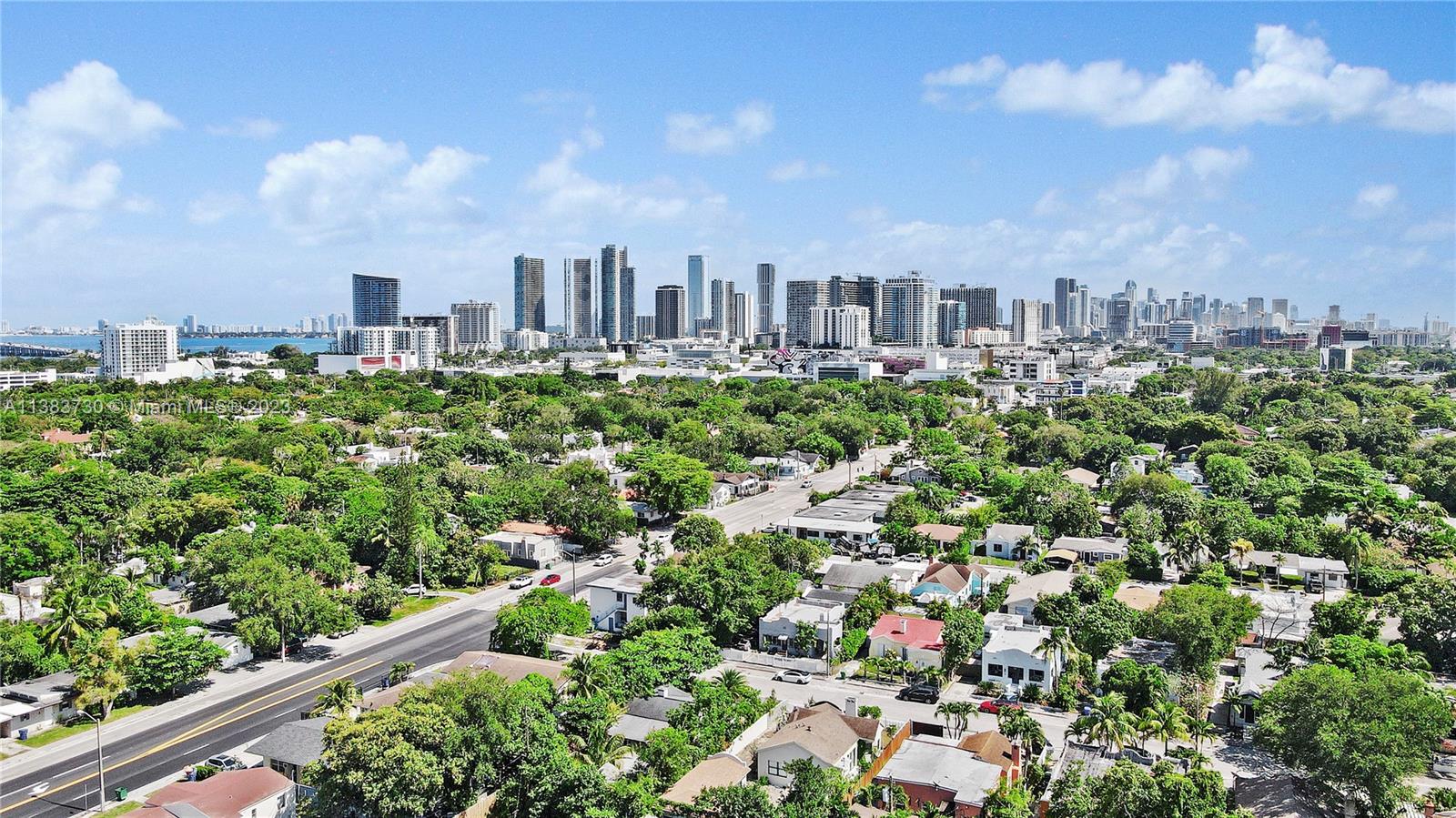 11 NW 47th Ter