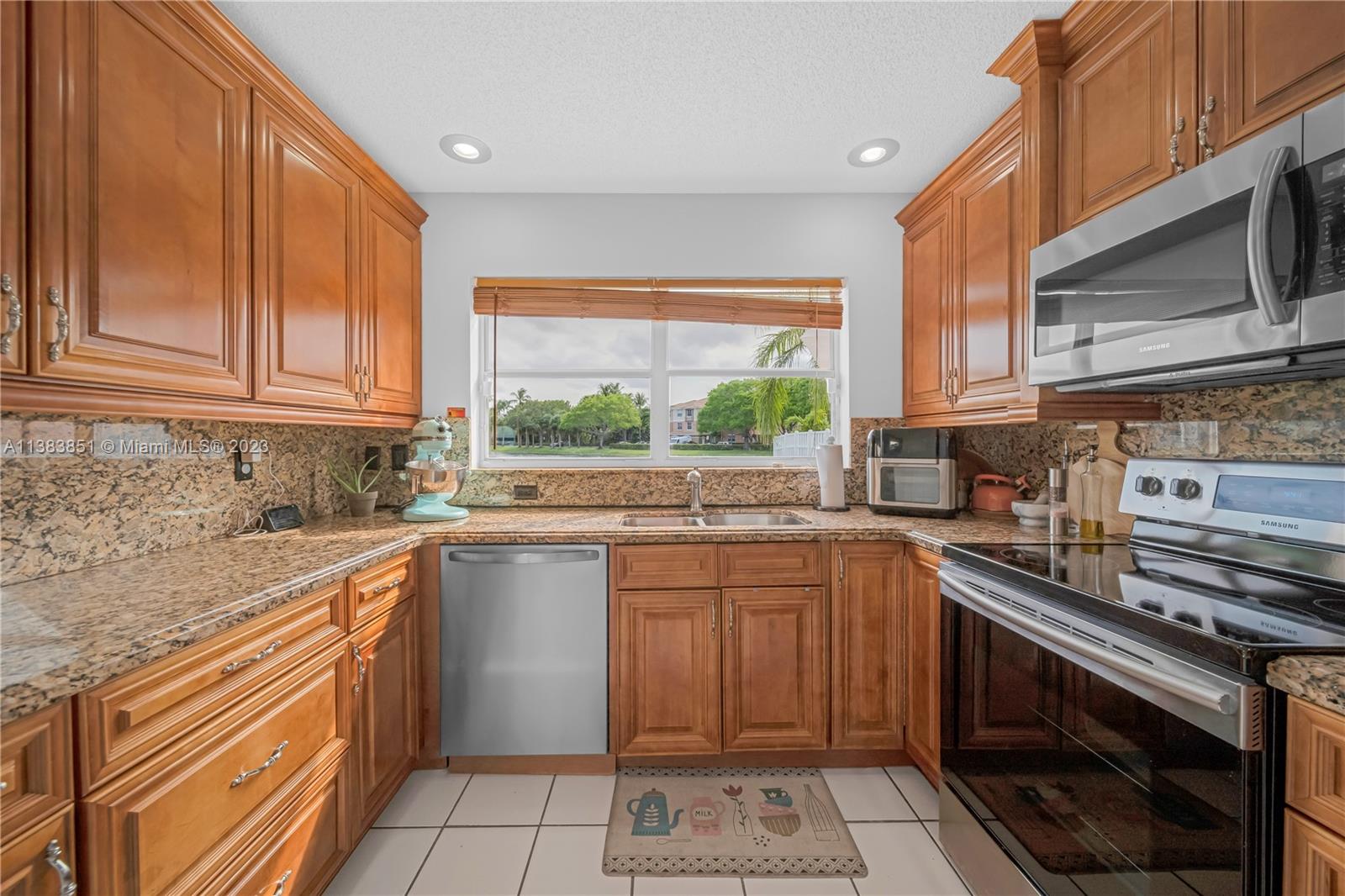 6390 NW 38th Dr