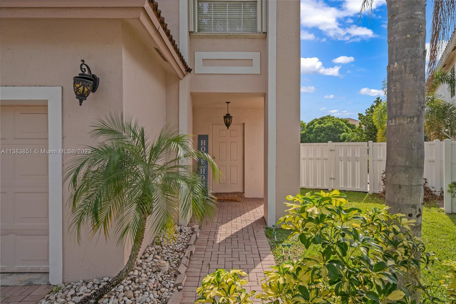 6390 NW 38th Dr