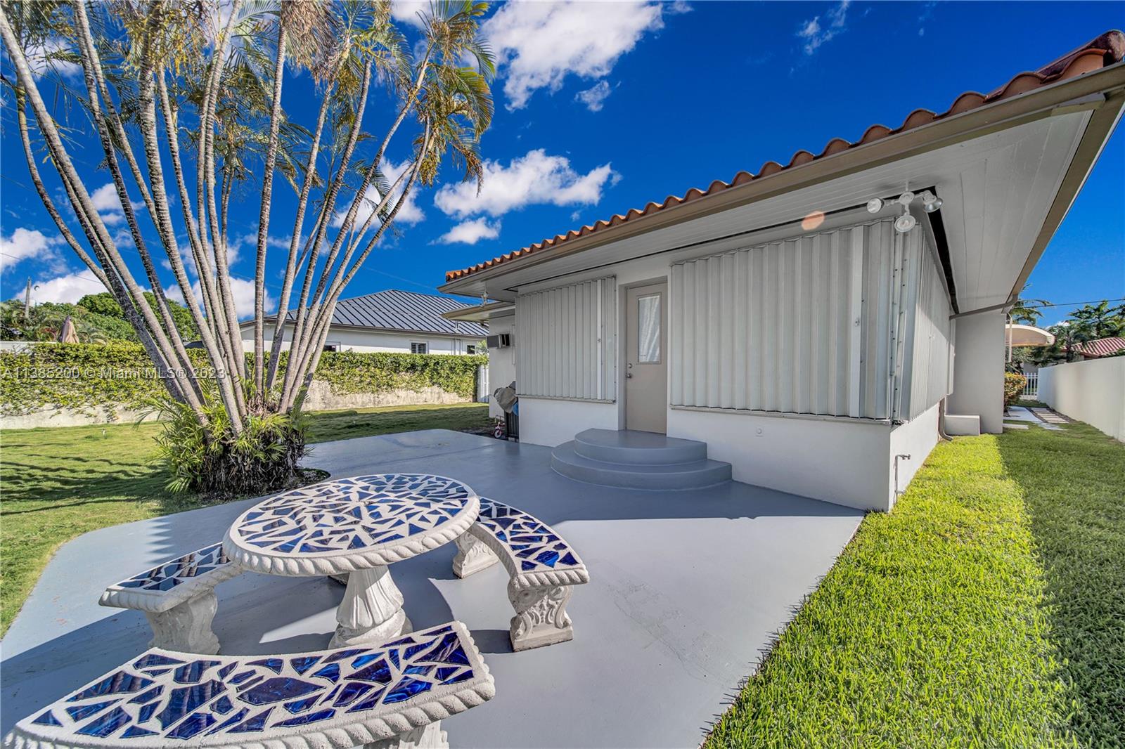 615 SW 21st Rd