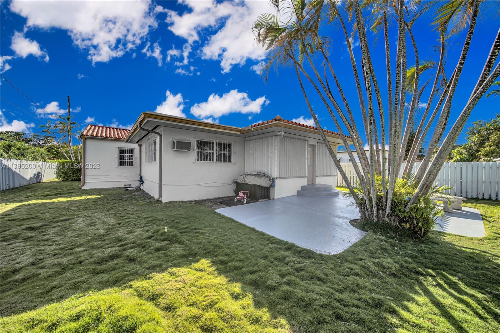 615 SW 21st Rd