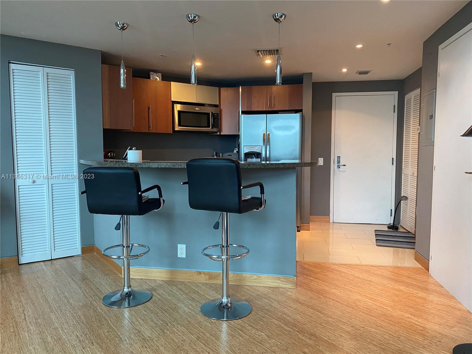300 S Biscayne Blvd # 620 Unit: L-620
