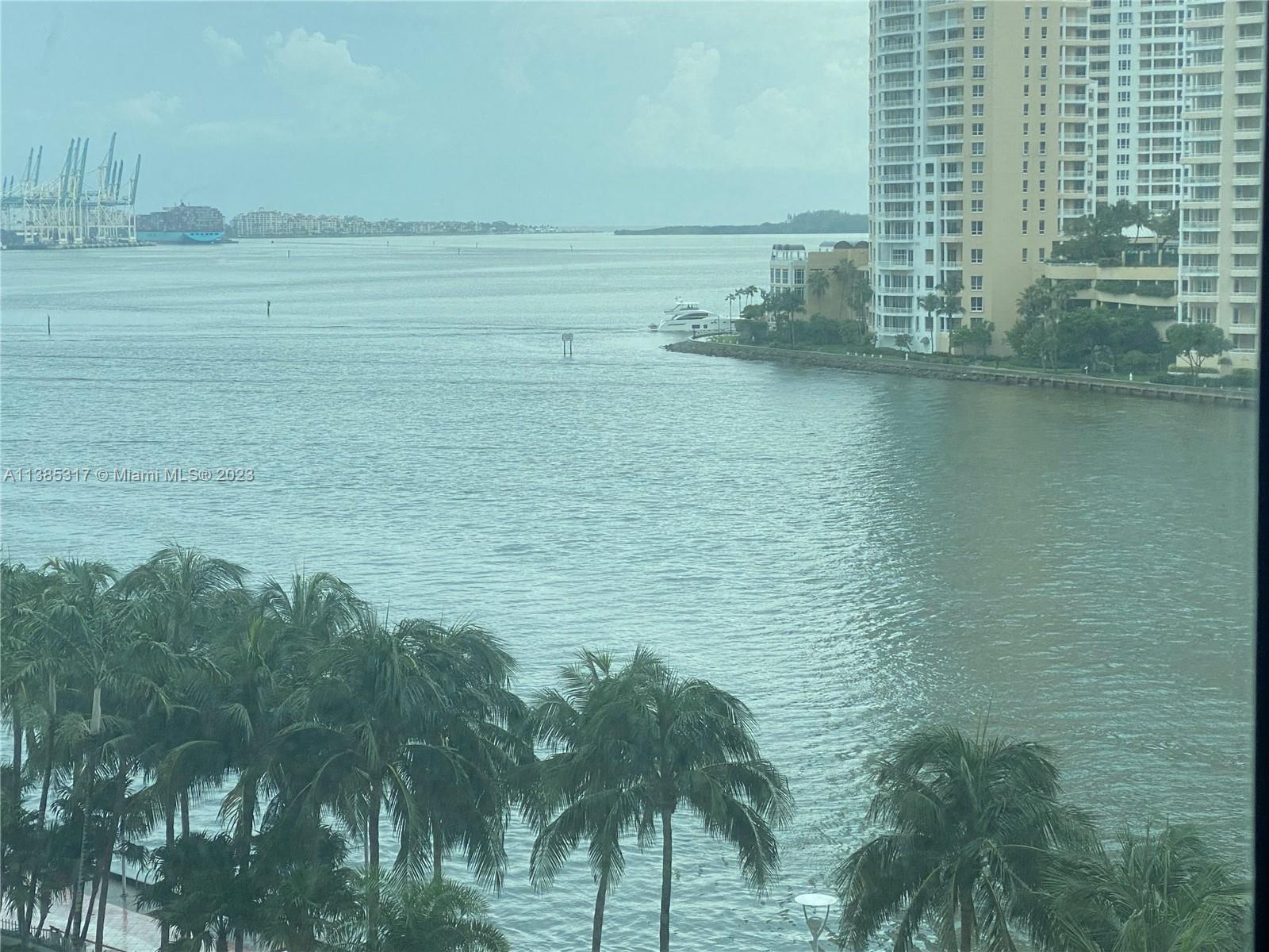 300 S Biscayne Blvd # 620 Unit: L-620