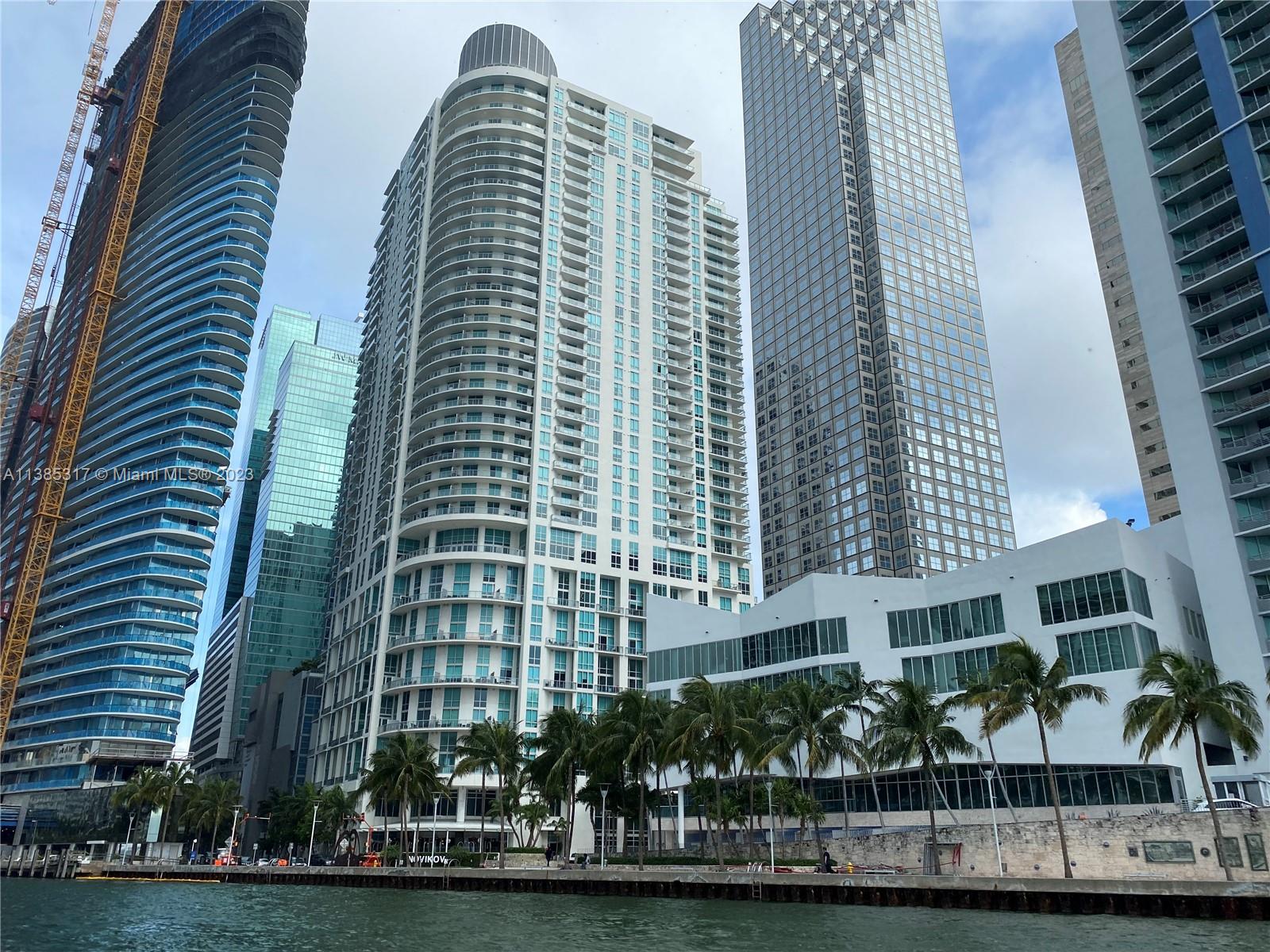 300 S Biscayne Blvd # 620 Unit: L-620