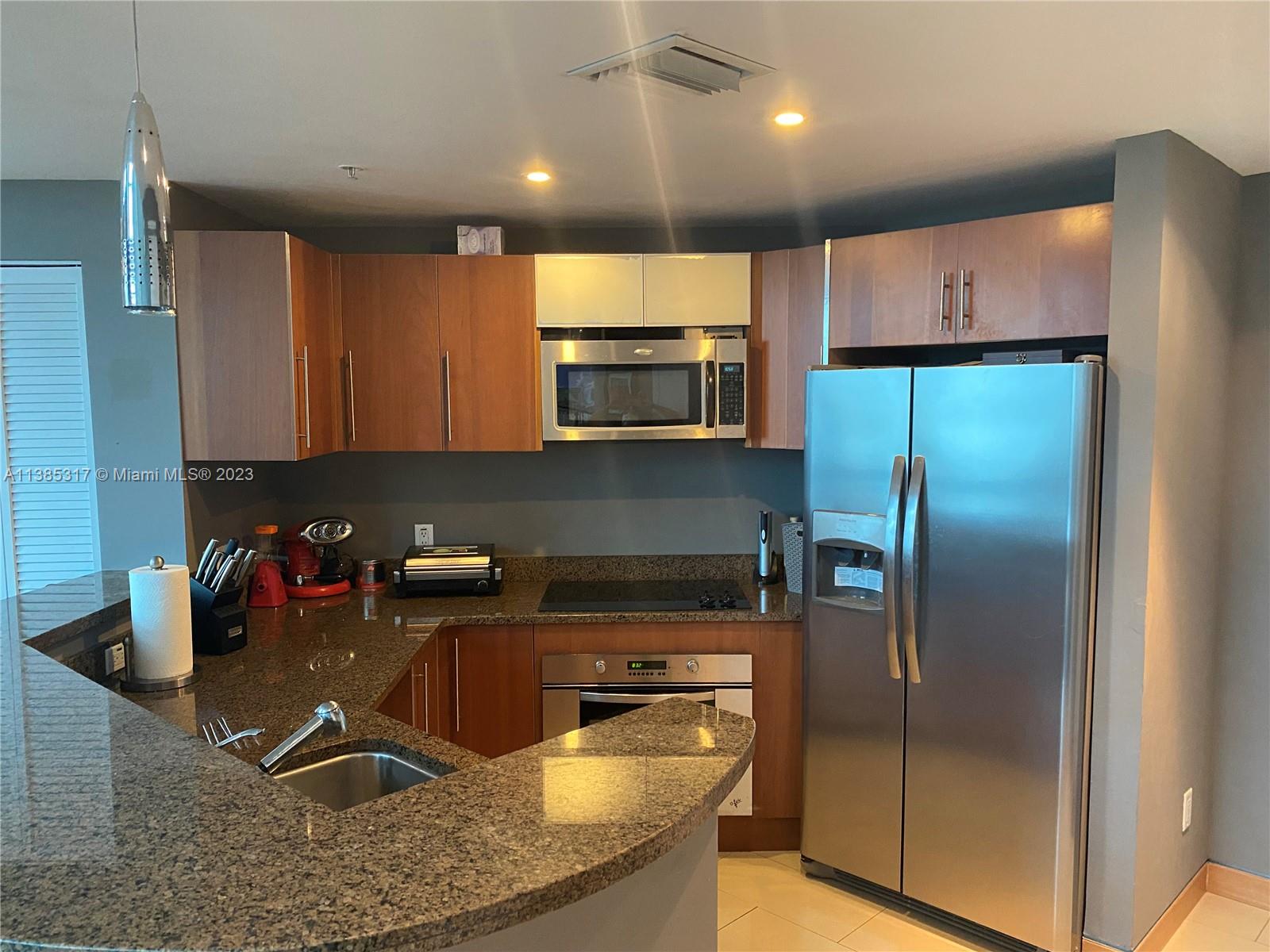300 S Biscayne Blvd # 620 Unit: L-620