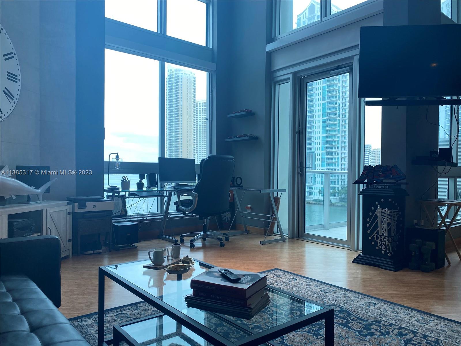 300 S Biscayne Blvd # 620 Unit: L-620