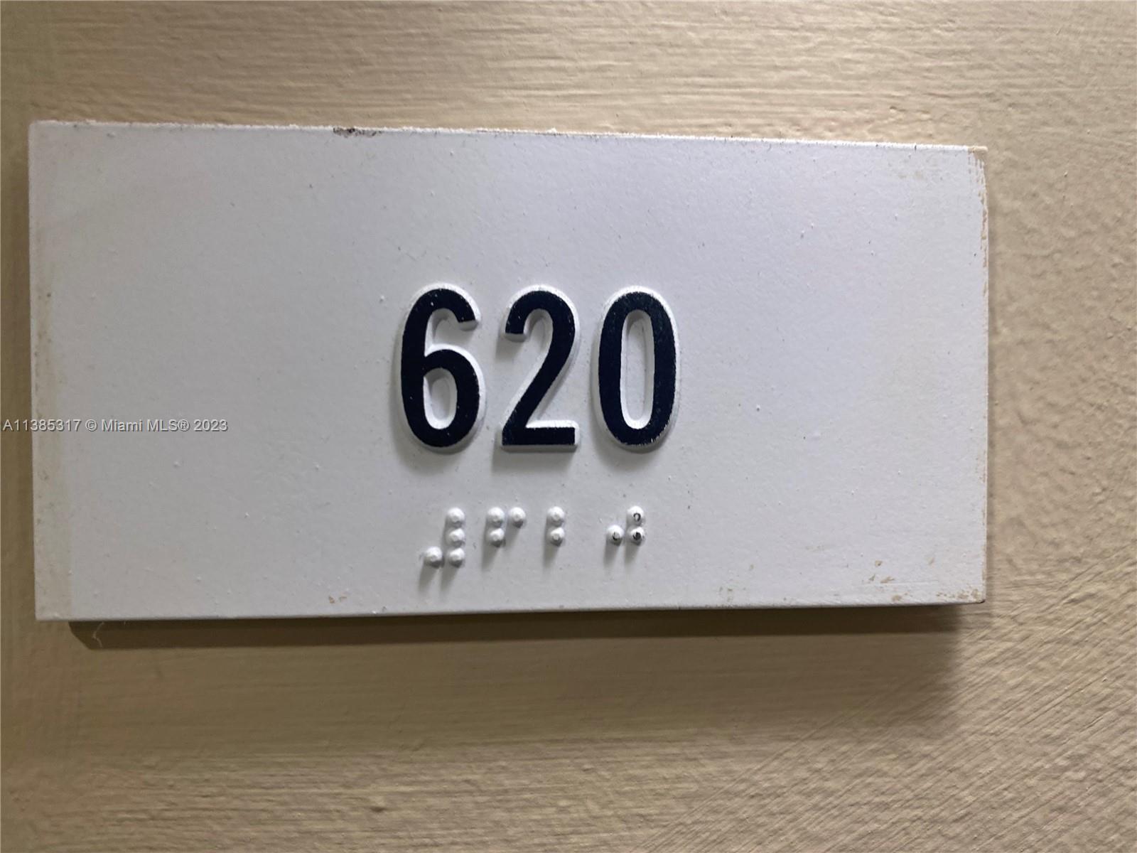 300 S Biscayne Blvd # 620 Unit: L-620