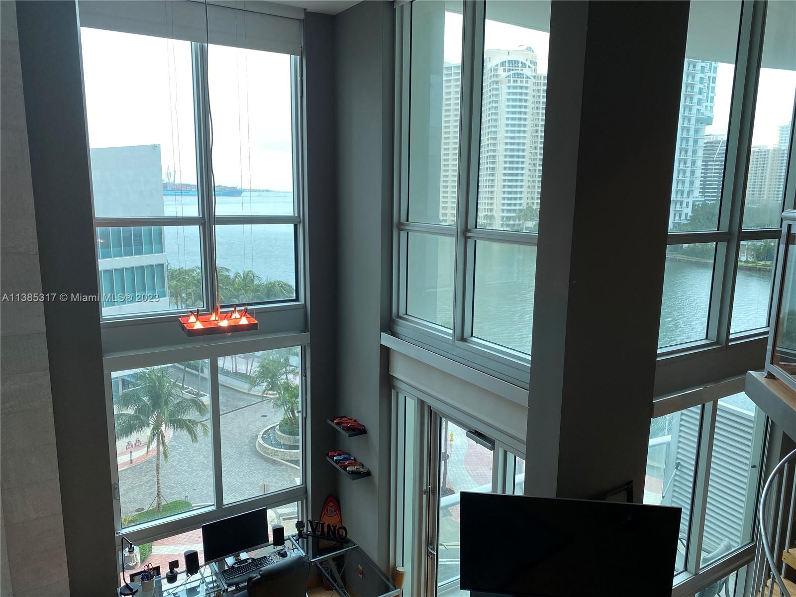 300 S Biscayne Blvd # 620 Unit: L-620