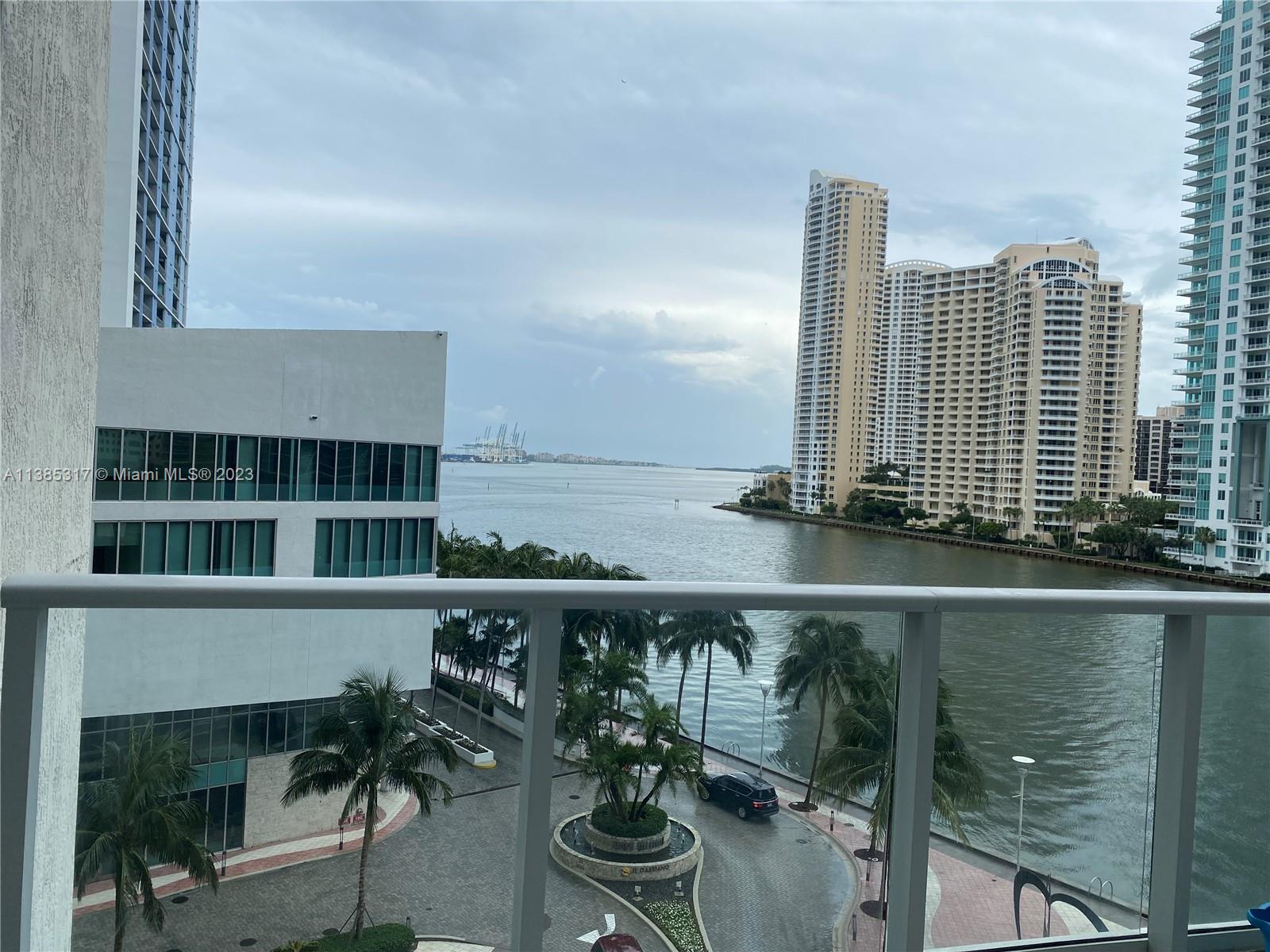 300 S Biscayne Blvd # 620 Unit: L-620