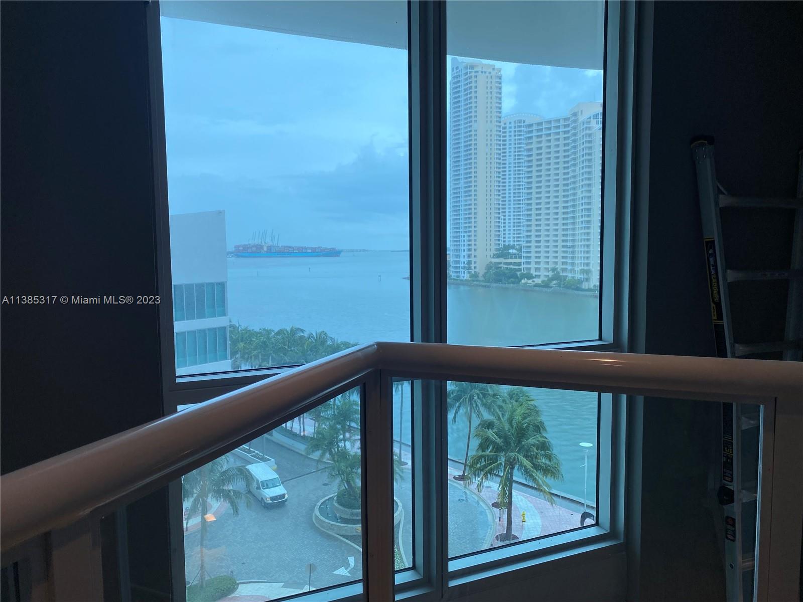 300 S Biscayne Blvd # 620 Unit: L-620
