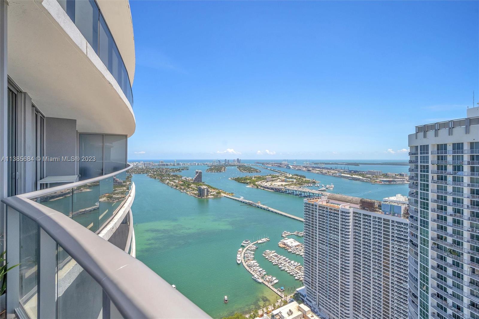 488 NE 18th St Unit: PH02
